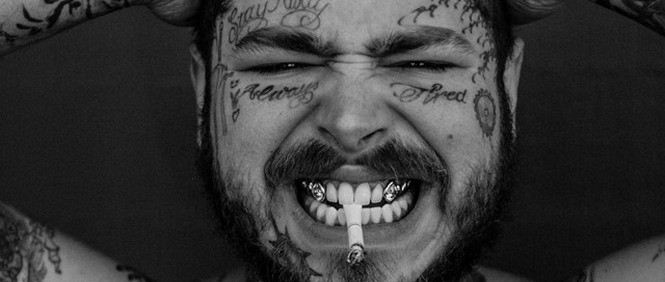 Rapper Post Malone se pochlubil milionovým úsměvem s diamantovými tesáky