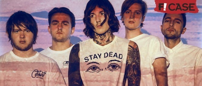 Oli Sykes z Bring Me The Horizon: drogy by měl vyzkoušet každý