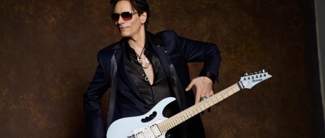 Kytarový génius Steve Vai připomene v Praze své nejúspěšnější album