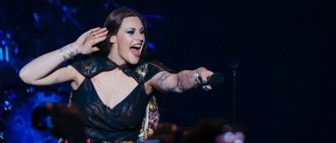 Novinky u Nightwish: těhotná Floor Jansen na pódiu a chystané DVD