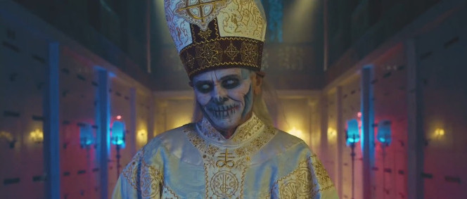 Ghost: Nový Papa už čeká za dveřmi