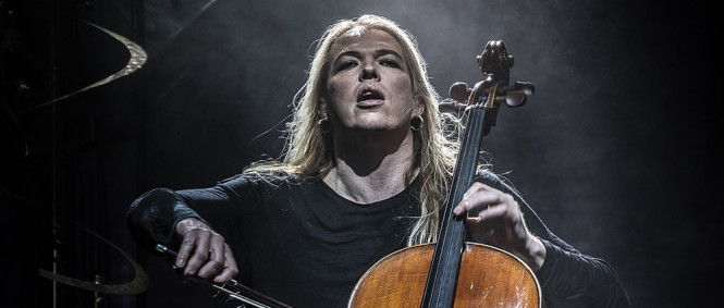 Apocalyptica feat. Lzzy Hale - Talk To Me