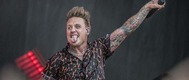 Papa Roach - Snakes (INFEST IN-Studio) Live 2020