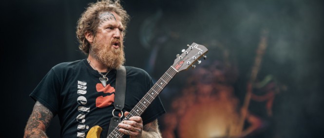 Mastodon na pódiu uctili Brenta Hindsa (†51). Kytarista tragicky zahynul na motorce