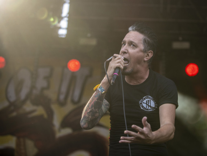 Zemřel Lou Koller, frontman hardcorových veteránů Sick Of It All