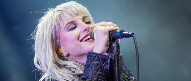 Nová kapitola Hayley Williams: Co se vlastně děje s hlasem Paramore?