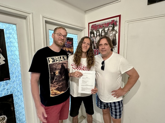destroy - smile music records signing