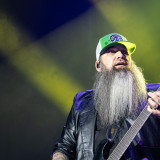 Three Days Grace live 2025